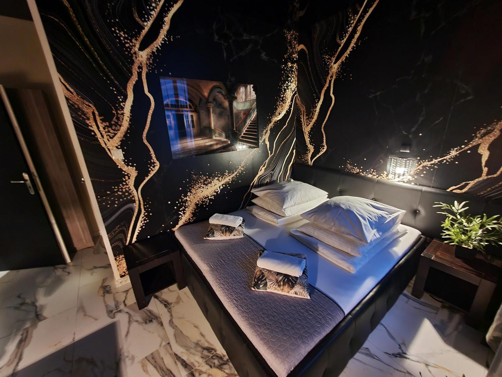 King Suite Spa Bath,1499423041:JPEG